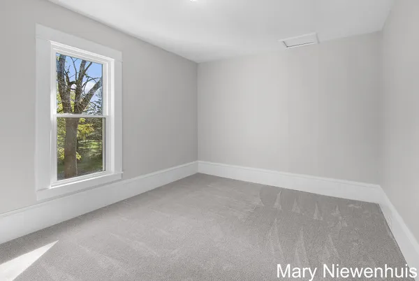 $547,000 | 10652 Nugent Avenue Northeast, Rockford, MI 49341