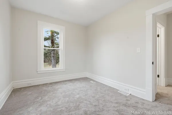 $547,000 | 10652 Nugent Avenue Northeast, Rockford, MI 49341