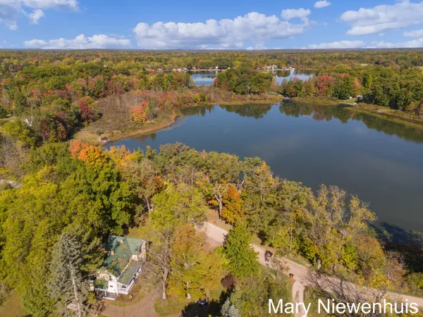 $547,000 | 10652 Nugent Avenue Northeast, Rockford, MI 49341