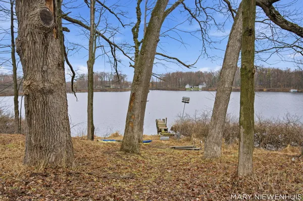 $547,000 | 10652 Nugent Avenue Northeast, Rockford, MI 49341