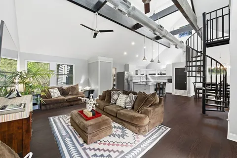 $849,900 | 2818 Saratoga Drive, Austin, TX 78733