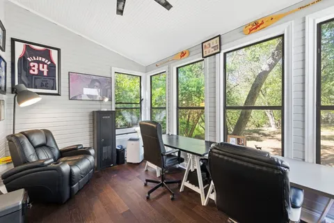 $849,900 | 2818 Saratoga Drive, Austin, TX 78733