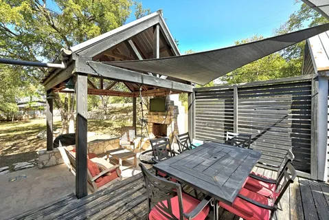 $849,900 | 2818 Saratoga Drive, Austin, TX 78733