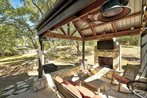 $849,900 | 2818 Saratoga Drive, Austin, TX 78733