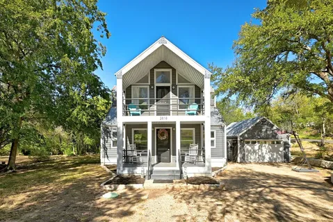 $849,900 | 2818 Saratoga Drive, Austin, TX 78733