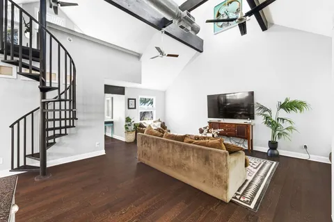 $849,900 | 2818 Saratoga Drive, Austin, TX 78733