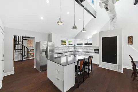 $849,900 | 2818 Saratoga Drive, Austin, TX 78733