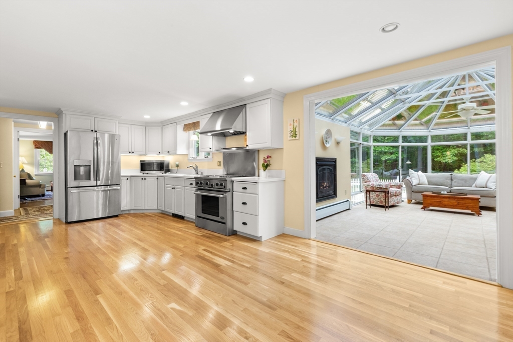5 Blueberry Lane Topsfield, MA 01983 - Photo 4 of 27