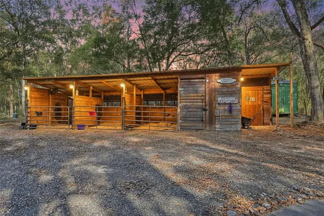 $899,000 | 16000 Sam C Road, Brooksville, FL 34613