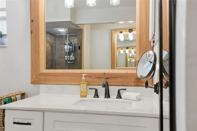 $899,000 | 16000 Sam C Road, Brooksville, FL 34613