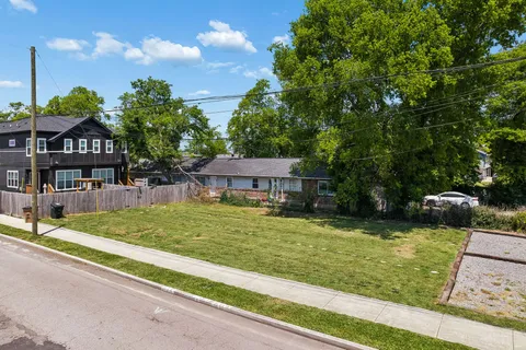$300,000 | 4024 Delaware Avenue, Nashville, TN 37209