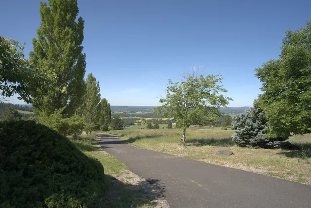 $1,095,000 | 6725 South Prairie View Lane, Spokane, WA 99223