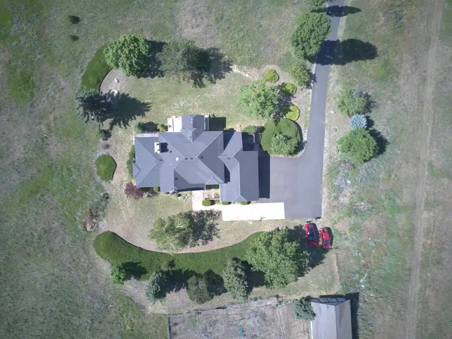 $1,095,000 | 6725 South Prairie View Lane, Spokane, WA 99223