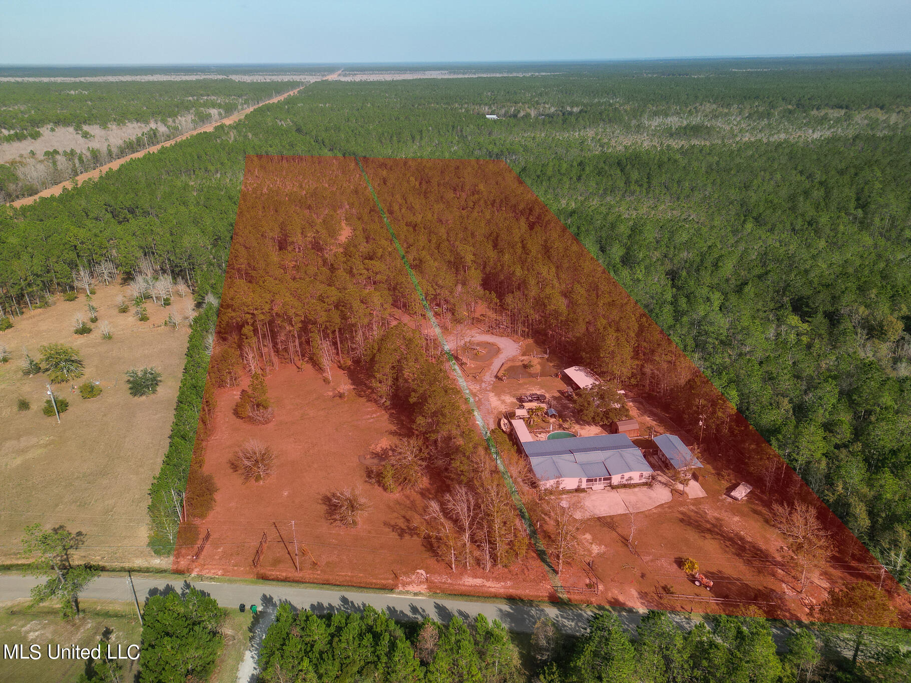 10020 Old Road Bay St. Louis, MS 39520 - Photo 4 of 29 10020 Lower Bay Road-49000-2z