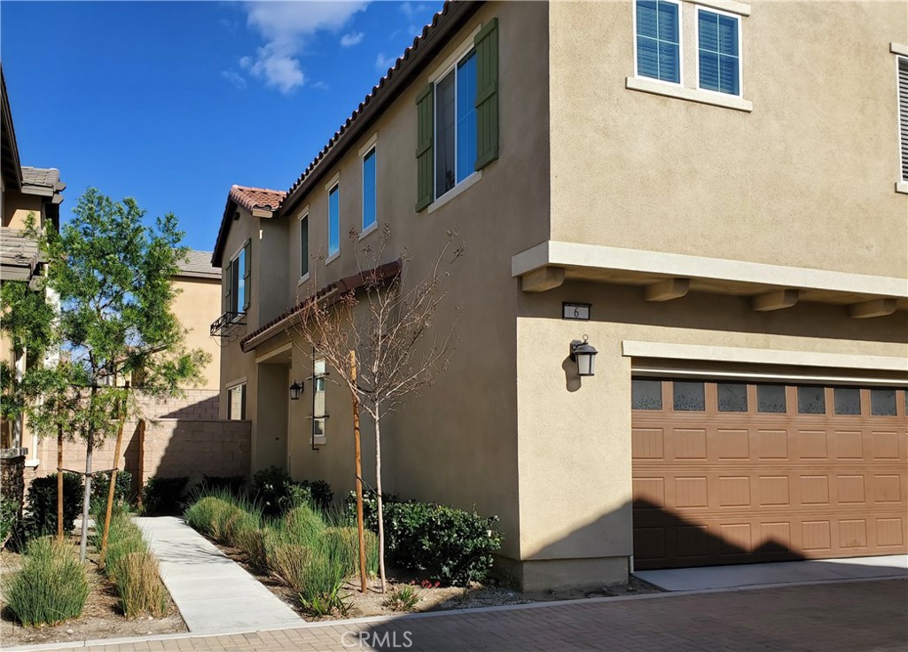 16229 Castello Lane, Unit 6 Fontana, CA 92336 - Photo 4 of 36 Also has Direct Access through Garage