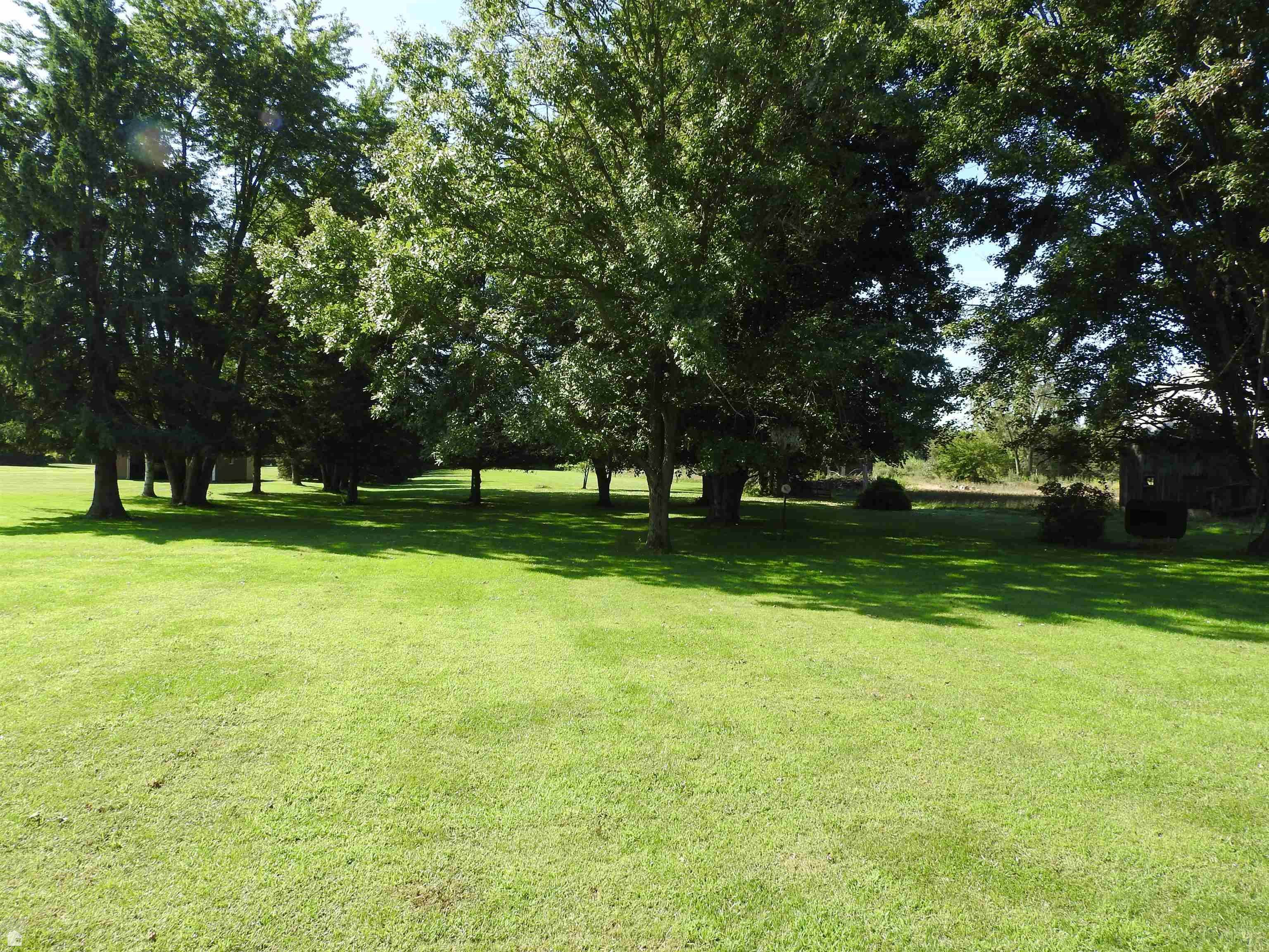 7353 Trumble Road St. Clair, MI 48079 - Photo 5 of 23 50154060-33452556-9d71-4de6-82eb-836523afb65a.JPG