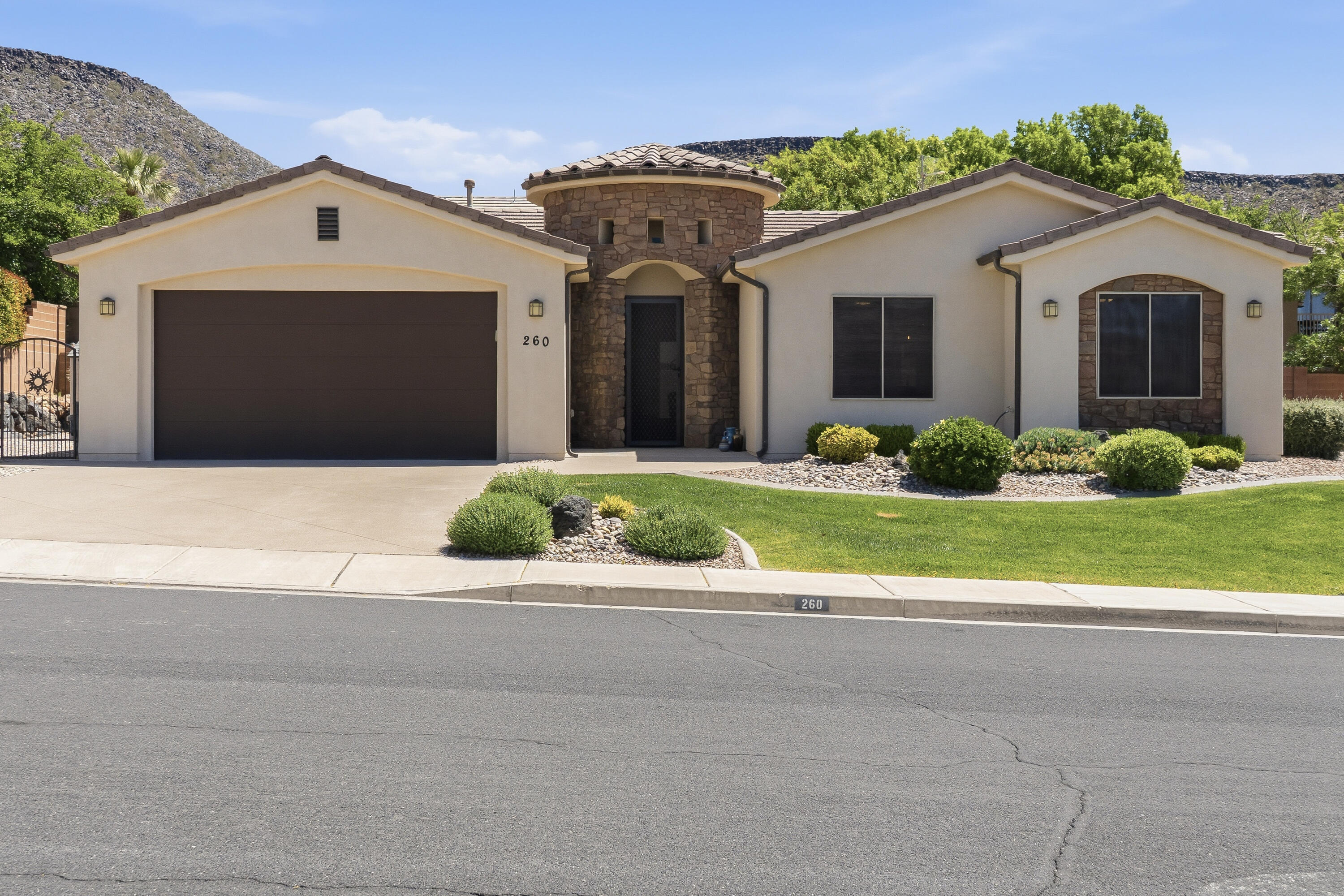 260 North 1240 West St. George, UT 84770 - Photo 1 of 32 DSC04454