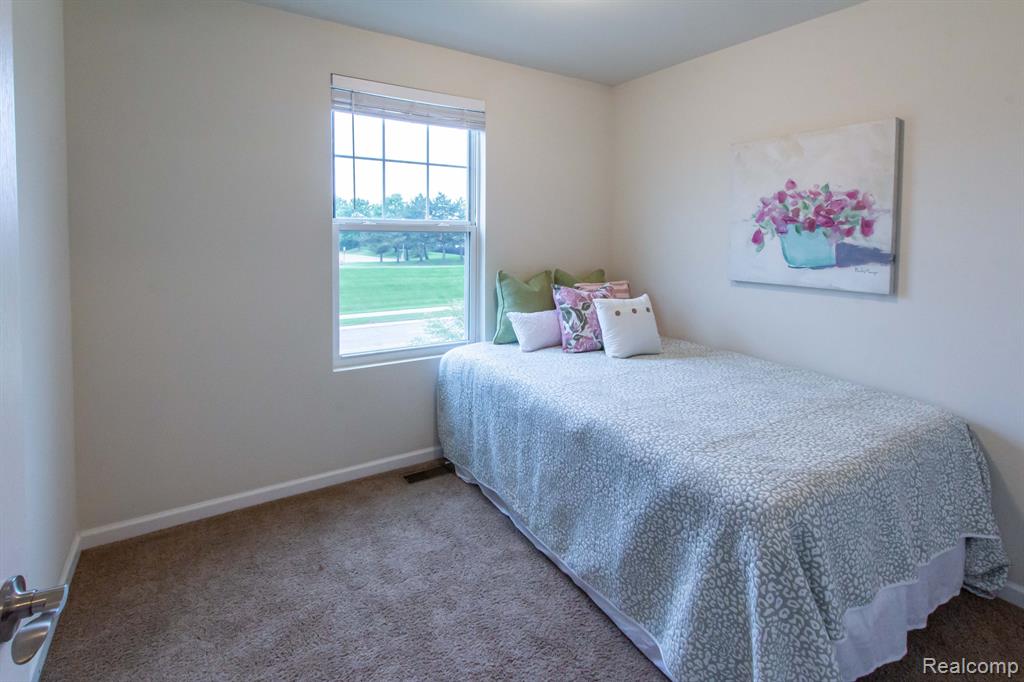 863 Barclay Circle Rochester Hills, MI 48307 - Photo 26 of 35