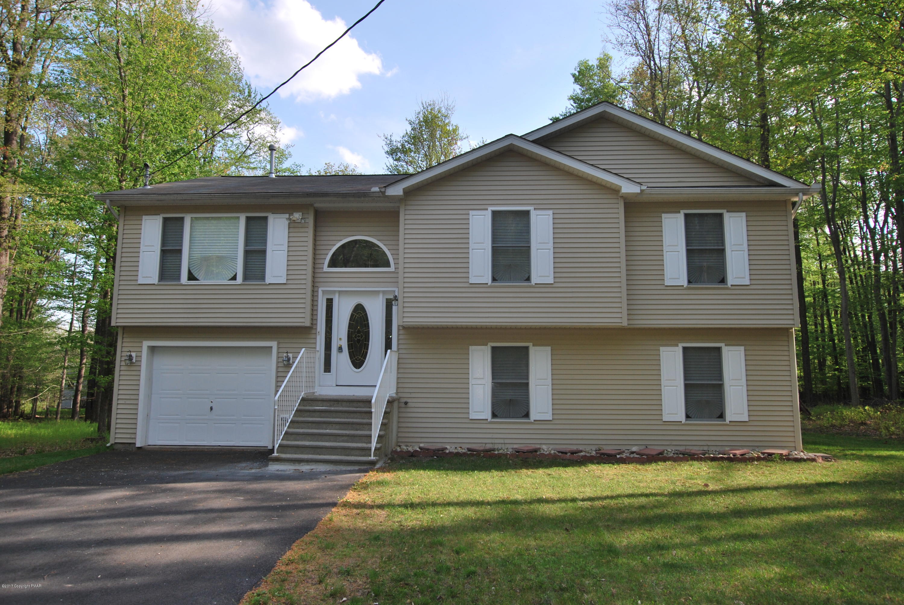3287 Beech Ridge Drive Pocono Summit, PA 18346 - Photo 1 of 25 Front