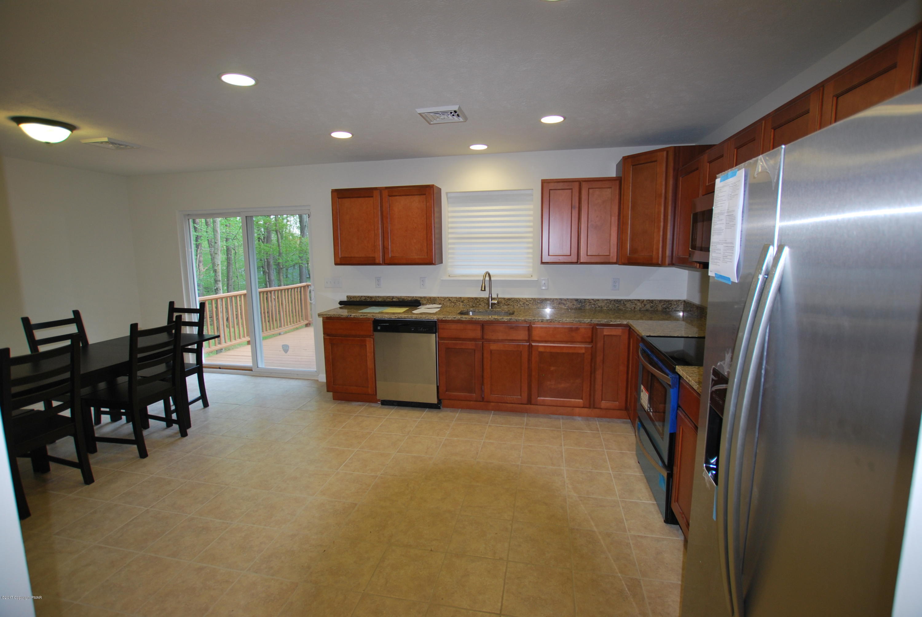 3287 Beech Ridge Drive Pocono Summit, PA 18346 - Photo 15 of 25 Kitchen