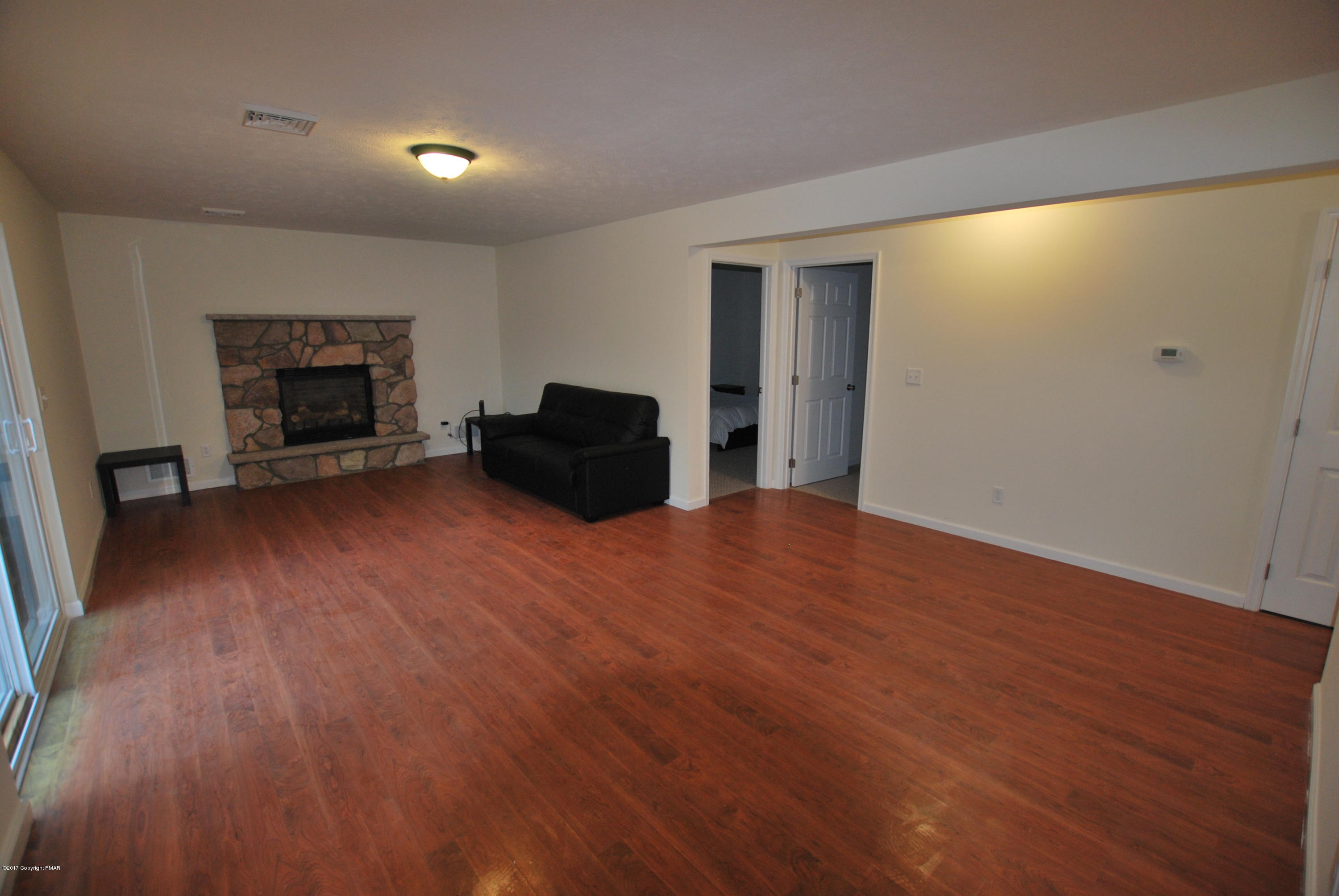 3287 Beech Ridge Drive Pocono Summit, PA 18346 - Photo 17 of 25 Family room