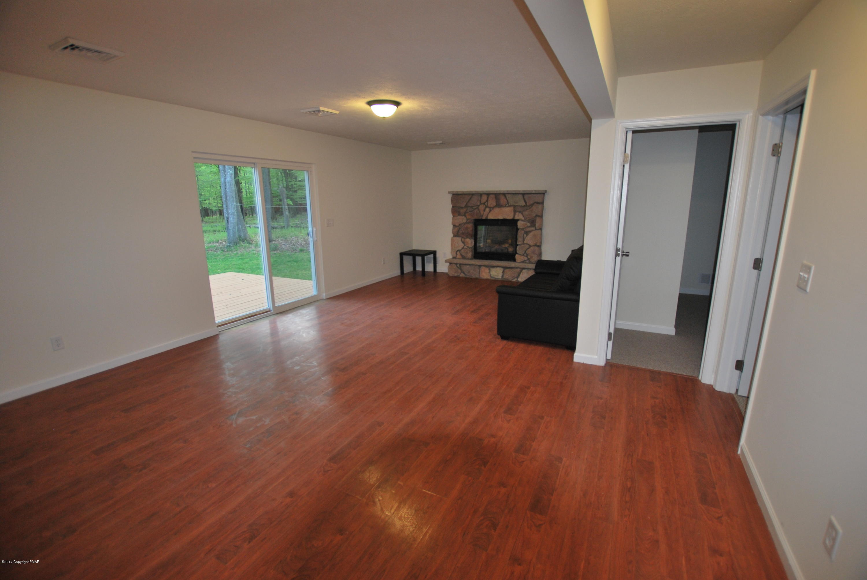 3287 Beech Ridge Drive Pocono Summit, PA 18346 - Photo 18 of 25 Family