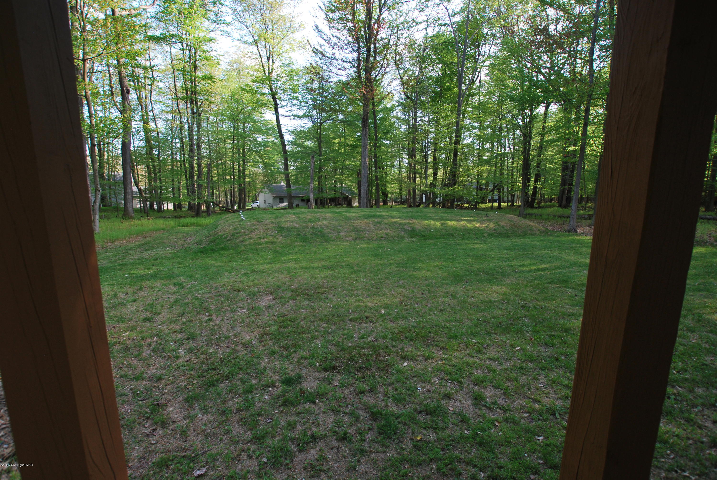 3287 Beech Ridge Drive Pocono Summit, PA 18346 - Photo 21 of 25 Backyard