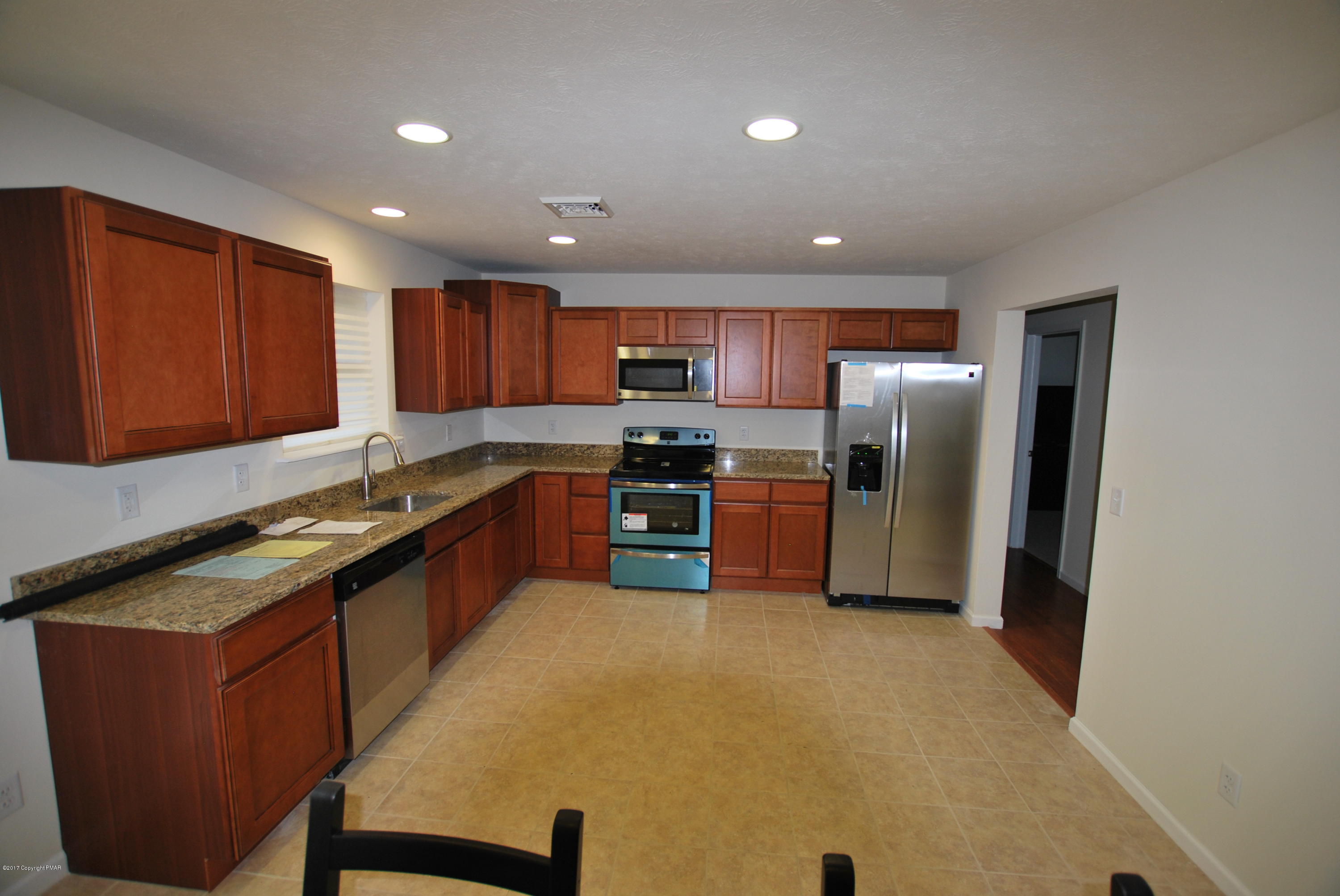 3287 Beech Ridge Drive Pocono Summit, PA 18346 - Photo 4 of 25 Kitchen
