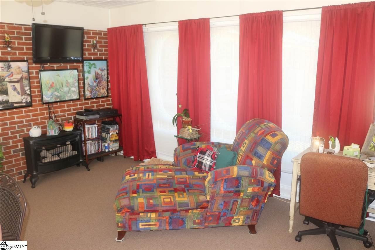 210 Barker Road Simpsonville, SC 29680 - Photo 17 of 30 Gallery Image 17