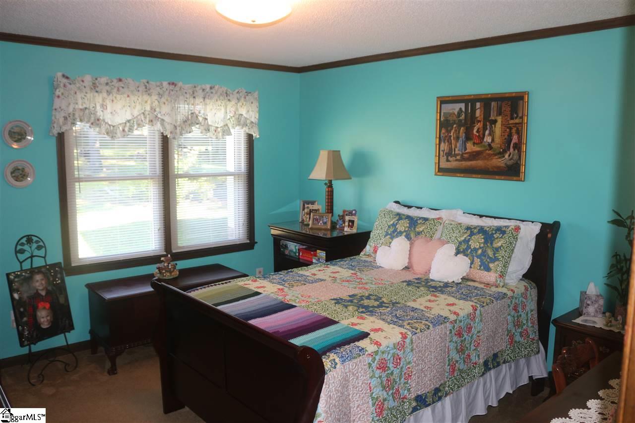 210 Barker Road Simpsonville, SC 29680 - Photo 27 of 30 Gallery Image 27