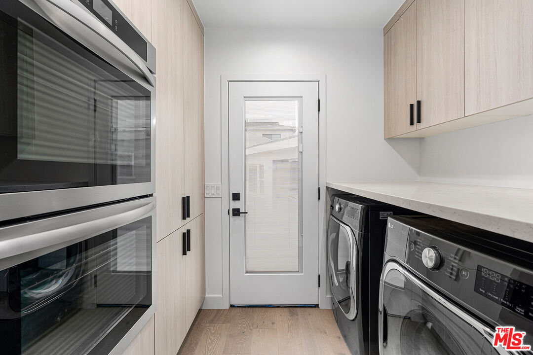 1901 South Point View Street Los Angeles, CA 90034 - Photo 12 of 22