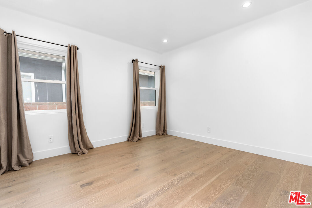 1901 South Point View Street Los Angeles, CA 90034 - Photo 16 of 21 an empty room with closet