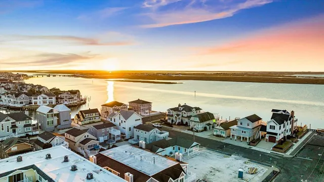 $2,999,990 | 8314 Sunset Drive, Stone Harbor, NJ 08247