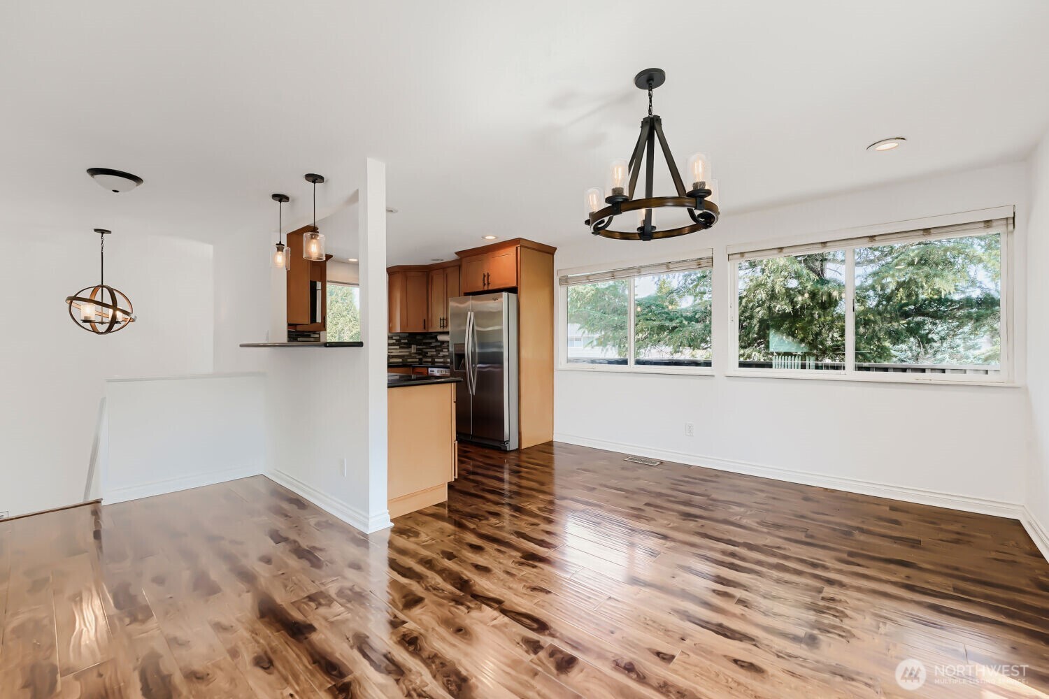 4437 Northeast 23rd Court Renton, WA 98059 - Photo 4 of 27