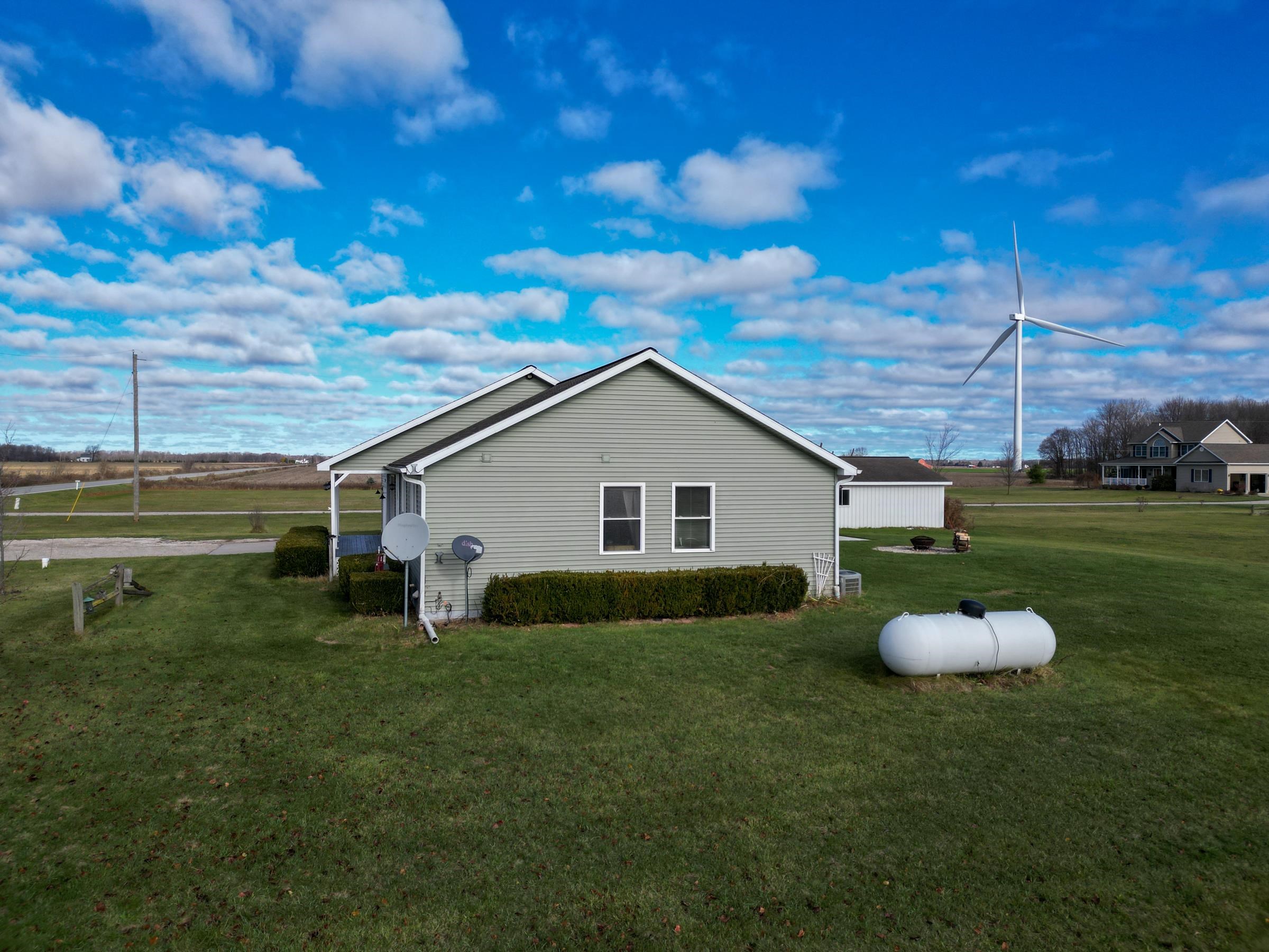 7565 South Wise Road Shepherd, MI 48883 - Photo 3 of 27