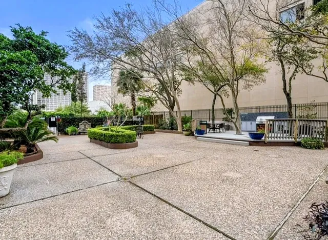 $452,100 | 5150 Hidalgo Street, Unit 1503, Houston, TX 77056
