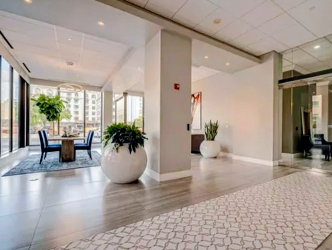 5150 Hidalgo Street, Unit 1503 Houston, TX 77056 - Photo 7 of 16 a view of living room and dining room