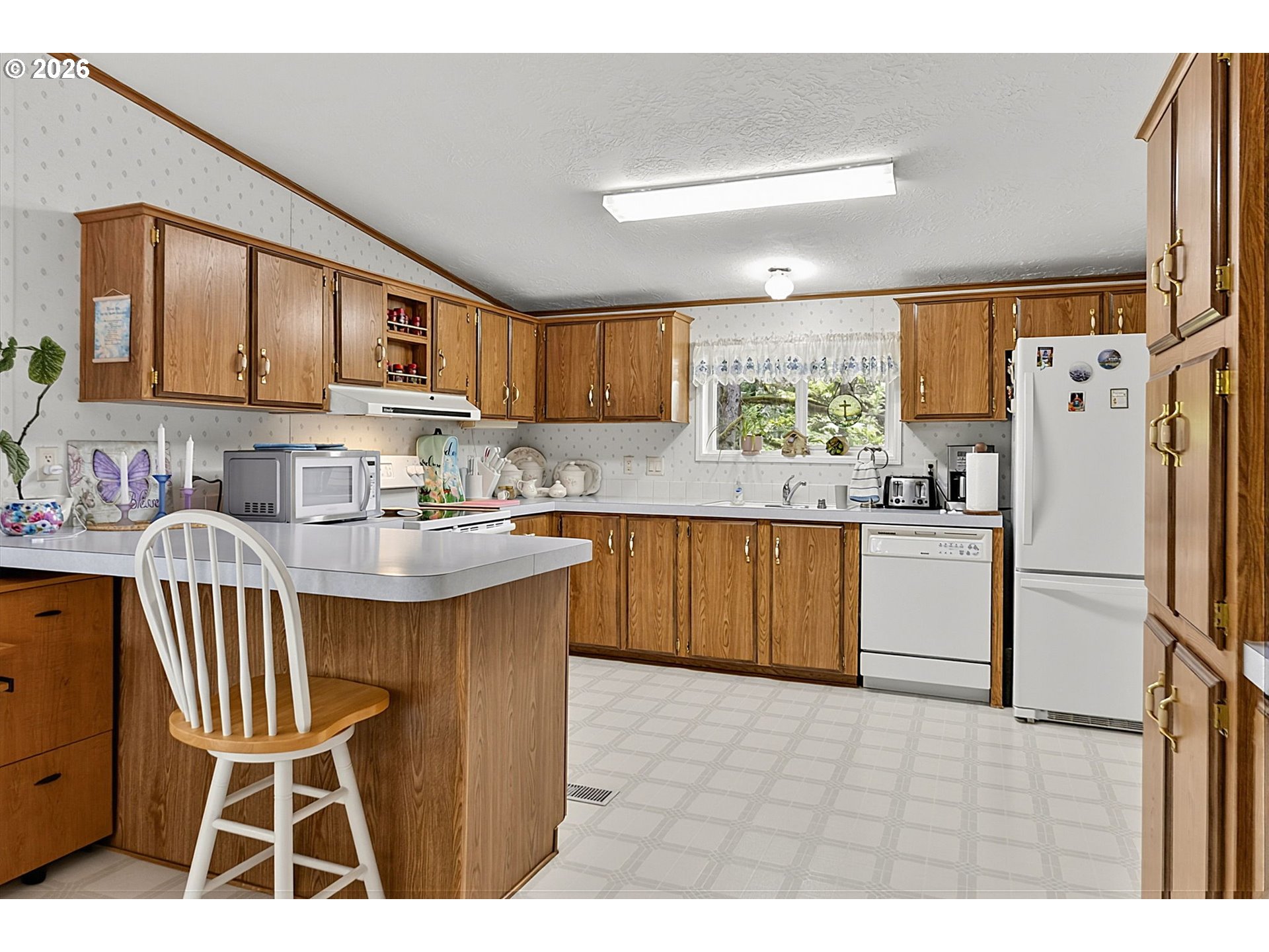 94998 Spring Valley Lane Marcola, OR 97454 - Photo 12 of 38