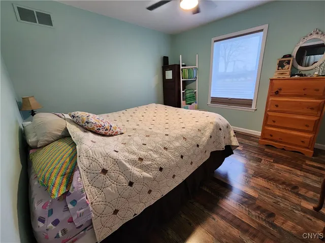 $314,900 | 610 East Lake Street, Cape Vincent, NY 13618