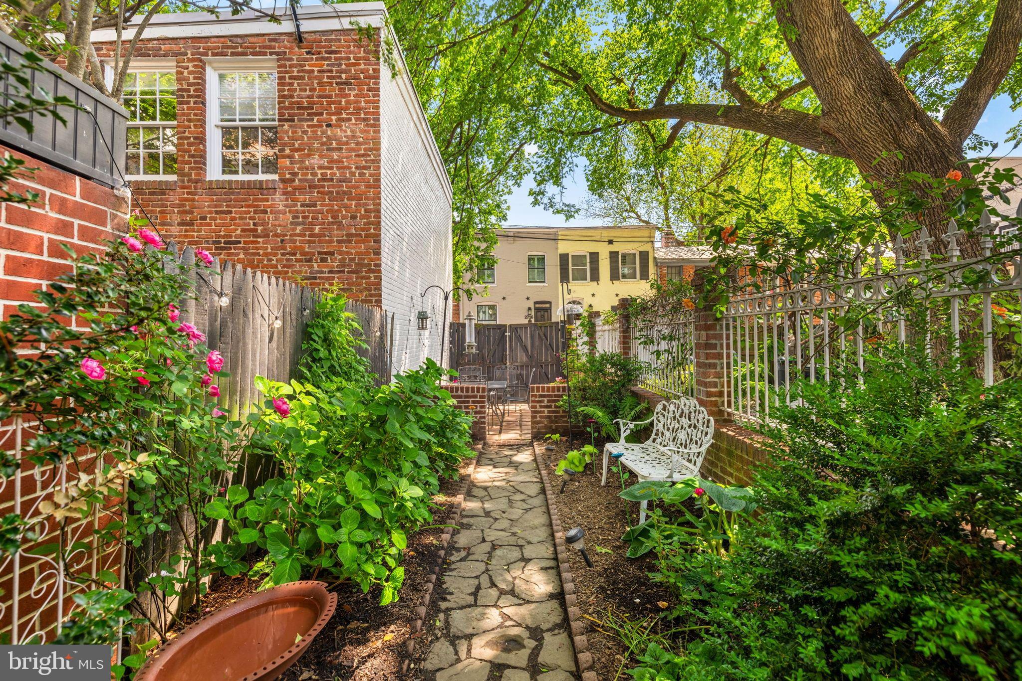 2726 P Street Northwest Washington, DC 20007 - Photo 9 of 10