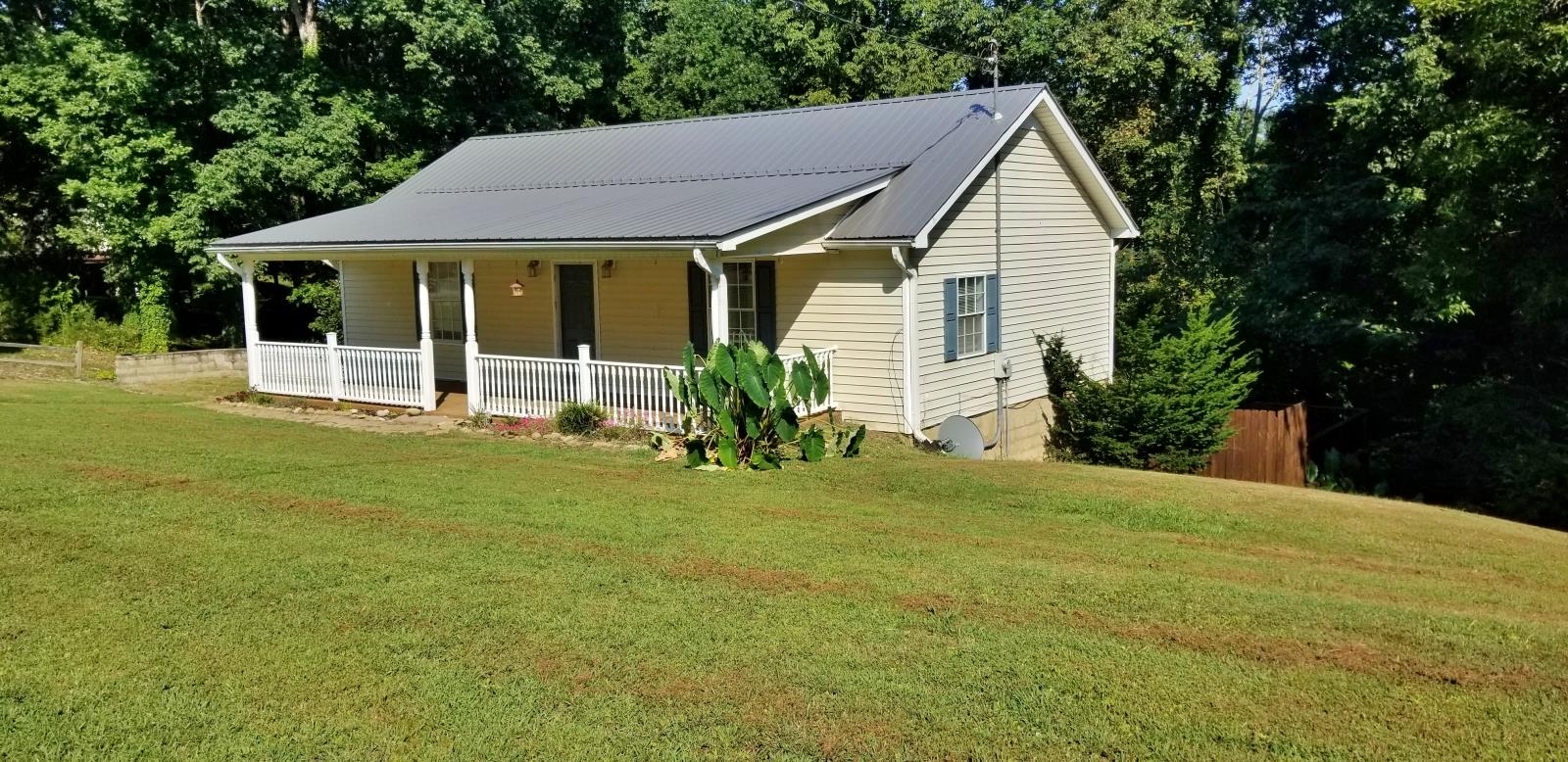 362 Airport Ridge Road Linden, TN 37096 - Photo 3 of 29 Gallery Image 3