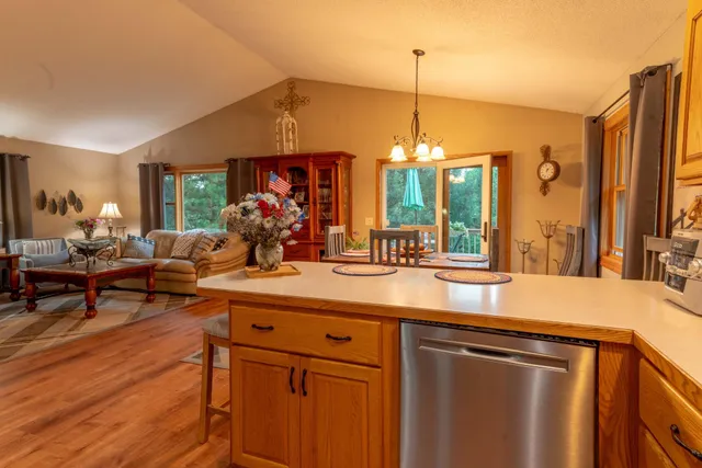 $384,000 | 44198 Mosquito Trail, Perham, MN 56573