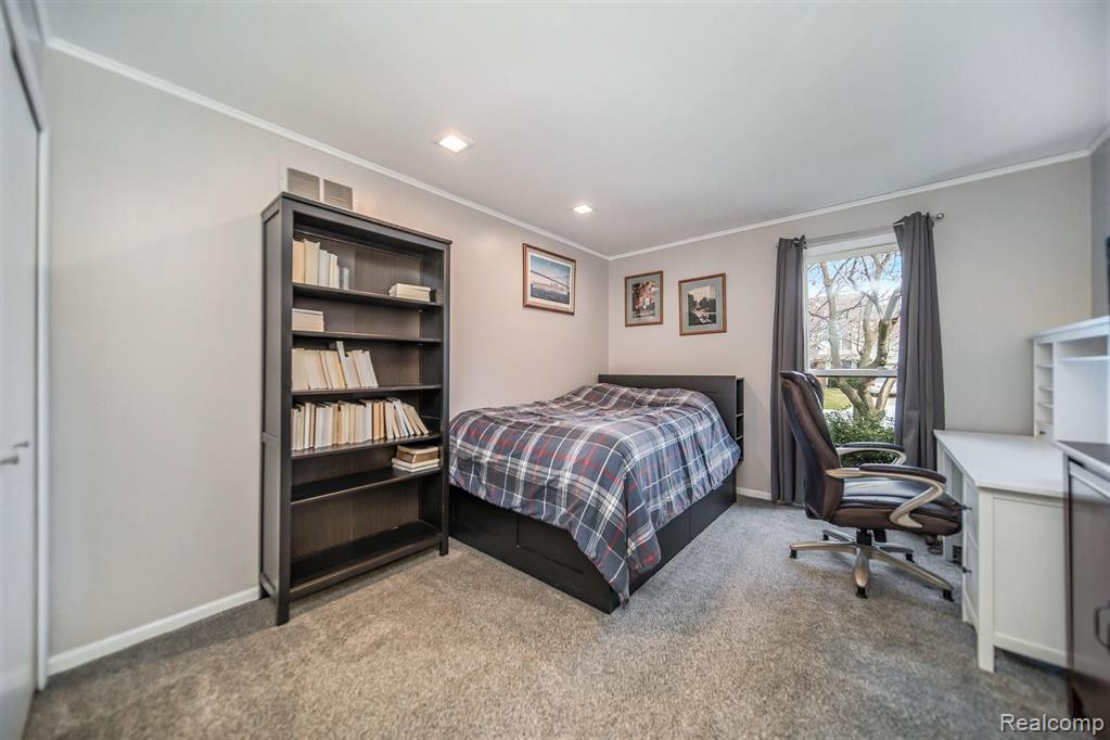3136 Primrose Drive Rochester Hills, MI 48307 - Photo 19 of 37