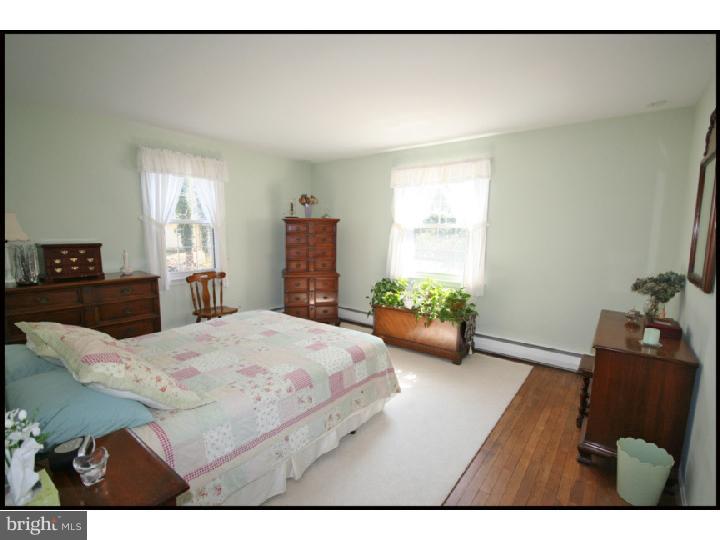 877 Saratoga Road Berwyn, PA 19312 - Photo 11 of 25 Bedroom 2