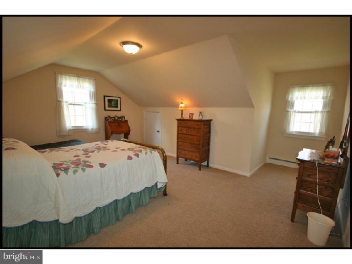 877 Saratoga Road Berwyn, PA 19312 - Photo 16 of 25 Bedroom 5