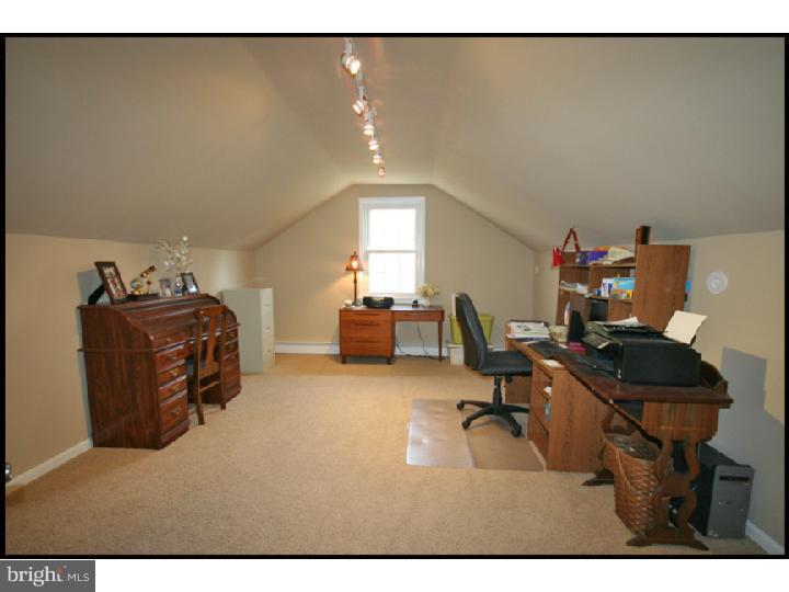 877 Saratoga Road Berwyn, PA 19312 - Photo 18 of 25 Bedroom 6