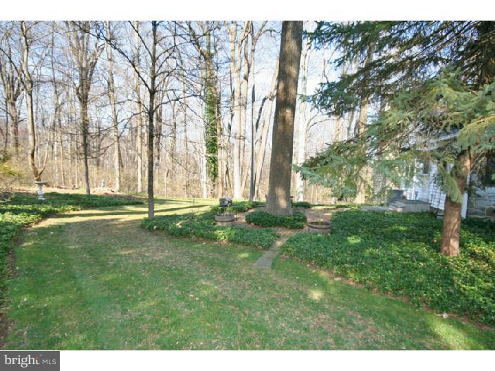 877 Saratoga Road Berwyn, PA 19312 - Photo 24 of 25 Exterior Back