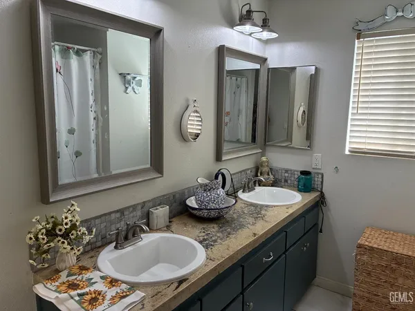 $285,000 | Undisclosed Address, Taft, CA 93268