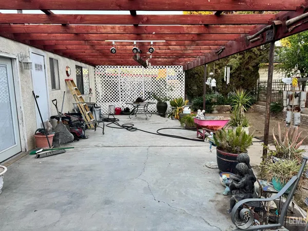 $285,000 | Undisclosed Address, Taft, CA 93268