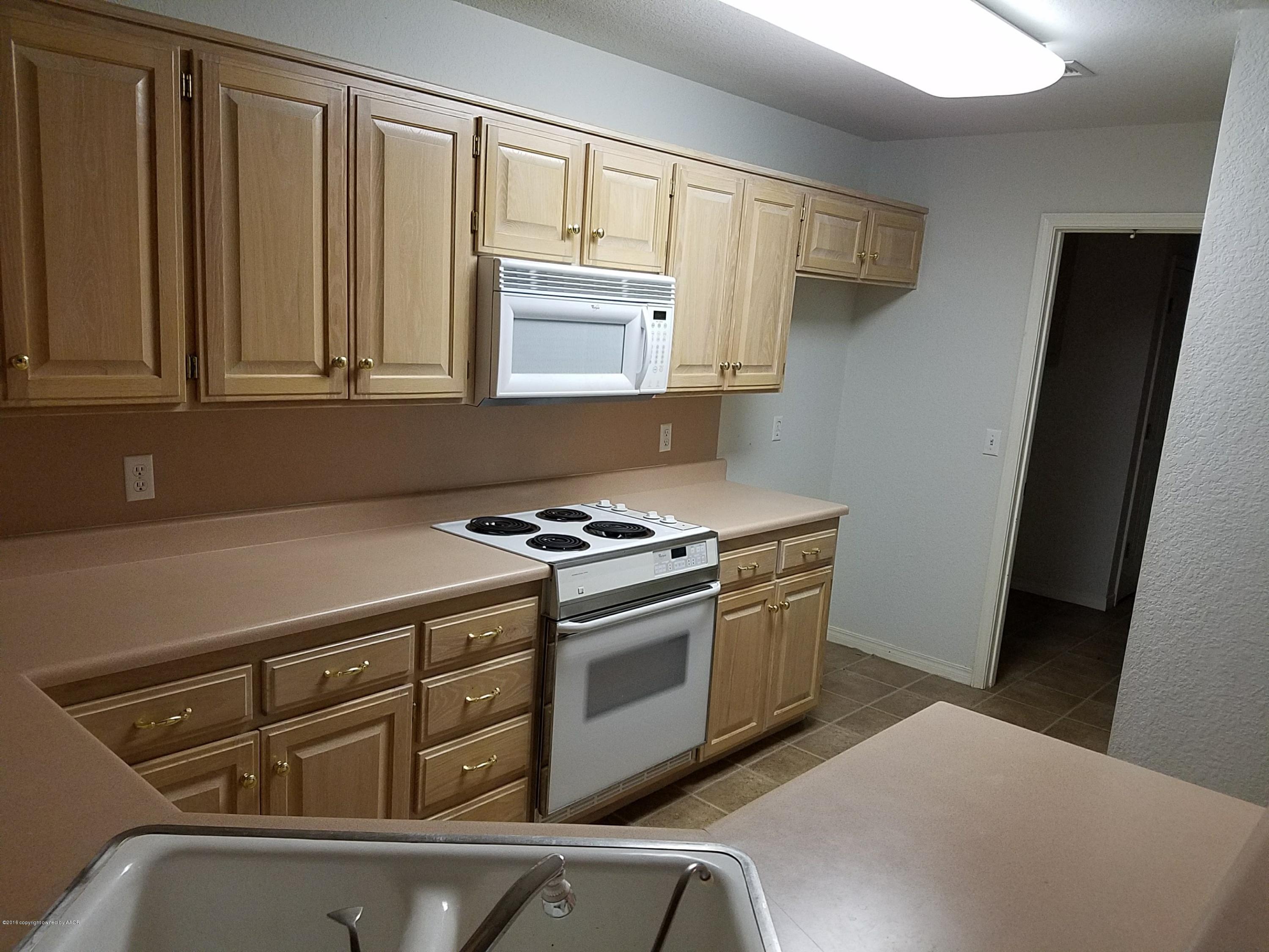 3119 Hobbs Road Amarillo, TX 79109 - Photo 11 of 13 Kitchen 1